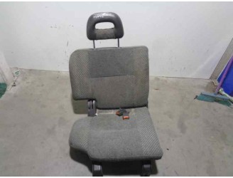 Recambio de asientos trasero derecho para nissan terrano/terrano.ii (r20) 2.7 turbodiesel referencia OEM IAM 3400123 TELA GRIS 5