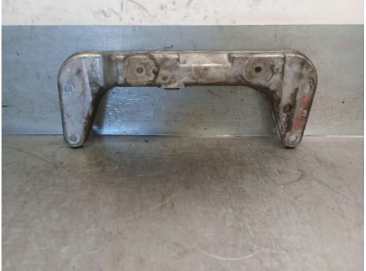 Replacement gearbox mount for BMW 3 (E36) 318 TDS OEM IAM reference 1141833 1141833 