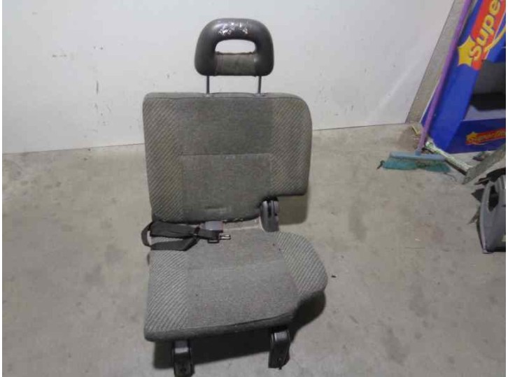 Recambio de asientos trasero izquierdo para nissan terrano/terrano.ii (r20) 2.7 turbodiesel referencia OEM IAM 3400124 TELA GRIS