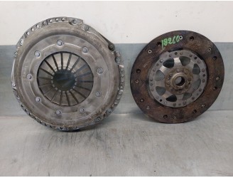 Replacement clutch kit for Audi A4 sedan (8E) 1.8 20V turbo OEM IAM reference 3082307232 SACHS