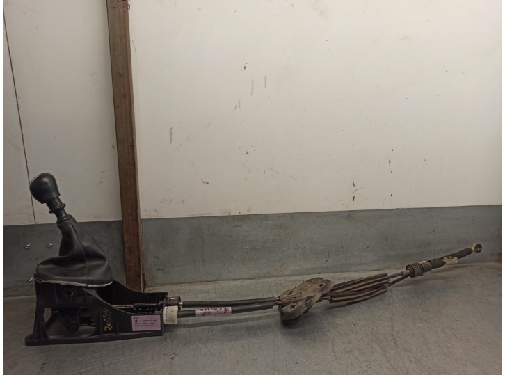 Recambio de palanca cambio para renault scenic iii 1.5 dci diesel referencia OEM IAM 8201021402  