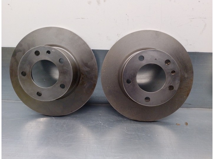 Recambio de disco freno delantero para bmw serie 5 (e28) 524td referencia OEM IAM 6015643 GIRLING