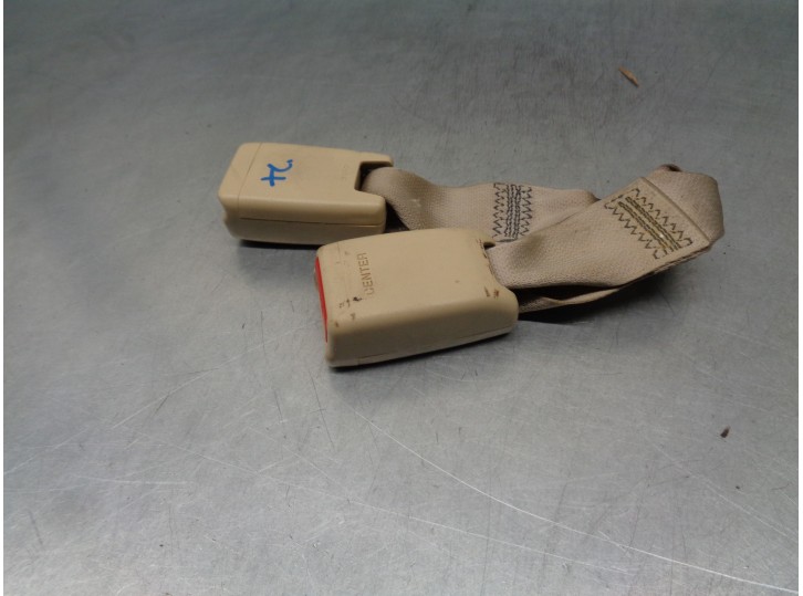 Recambio de enganche cinturon para lexus is 200 (ds2/is2) 220d referencia OEM IAM 7348053020A0  