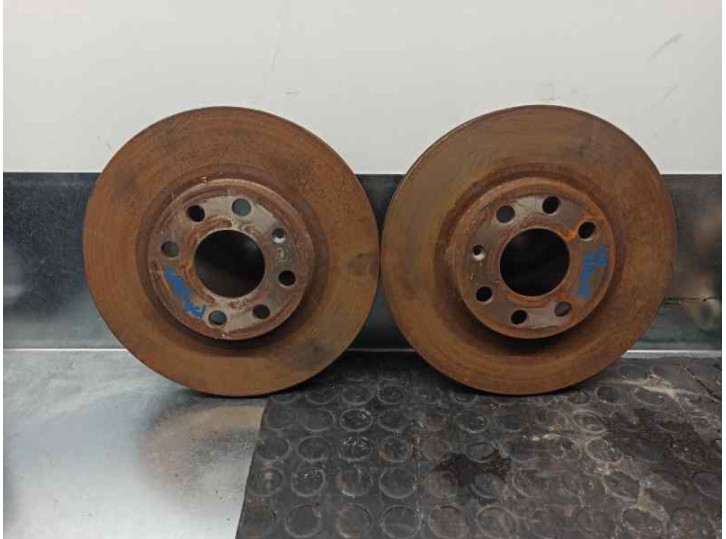 Recambio de disco freno delantero para opel combo (corsa c) 1.7 16v di cat (y 17 dtl / lk8) referencia OEM IAM 