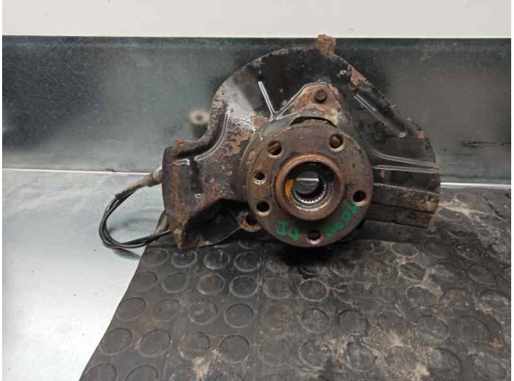 Replacement front left steering knuckle for Fiat Ulysse (179) 2.2 16V JTD CAT OEM IAM reference 1332578080 