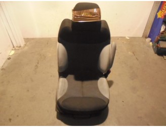 Recambio de asiento delantero derecho para citroën c3 1.6 hdi audace referencia OEM IAM 4115709 TELA NEGRA Y GRIS 5 PUERTAS