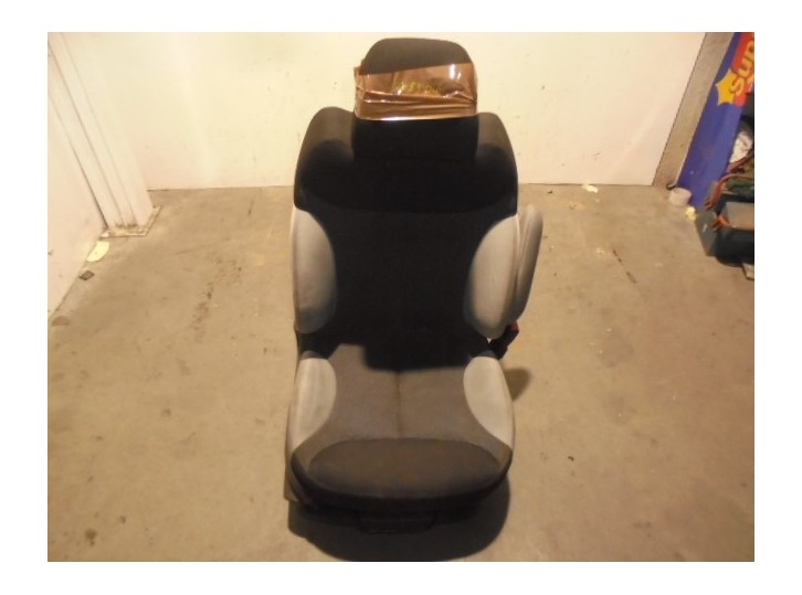 Recambio de asiento delantero derecho para citroën c3 1.6 hdi audace referencia OEM IAM 4115709 TELA NEGRA Y GRIS 5 PUERTAS