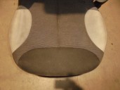 Recambio de asiento delantero derecho para citroën c3 1.6 hdi audace referencia OEM IAM 4115709 TELA NEGRA Y GRIS 5 PUERTAS