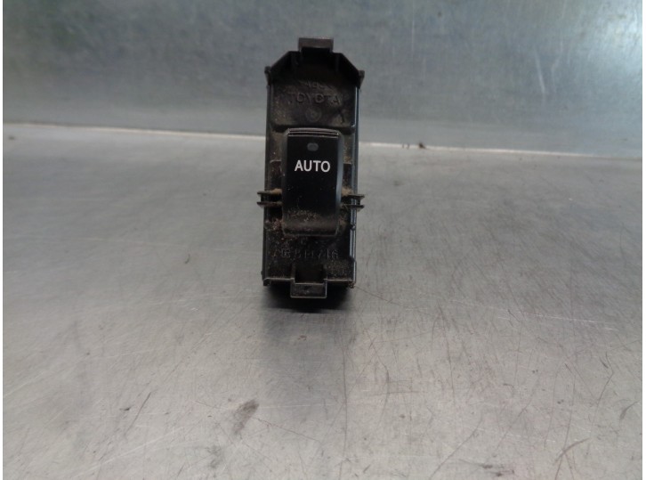 Recambio de mando elevalunas trasero derecho para lexus is 200 (ds2/is2) 220d referencia OEM IAM 8403053020 