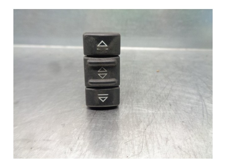 Recambio de interruptor para renault 19 chamade referencia OEM IAM 7700817337 