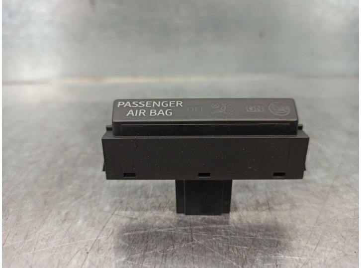 Recambio de pantalla multifuncion para seat ibiza (kj1) reference referencia OEM IAM 6F0919234A 