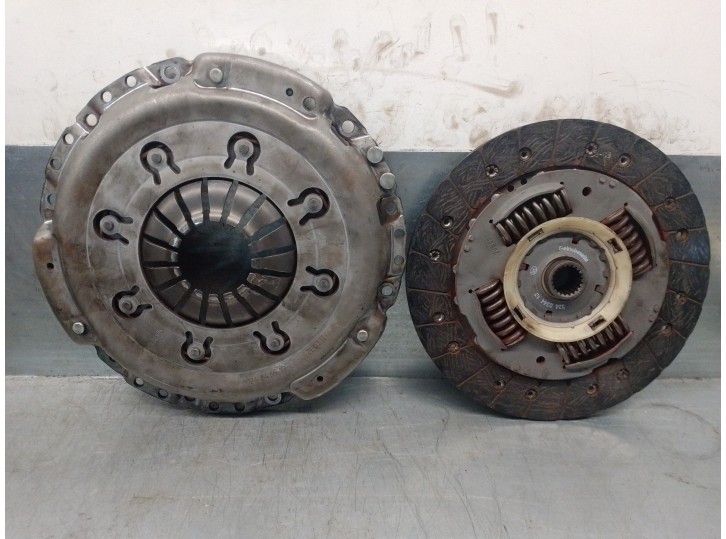 Recambio de kit embrague para opel vivaro furgón/combi (07.2006 =>) referencia OEM IAM 4405433 324034410 LUK