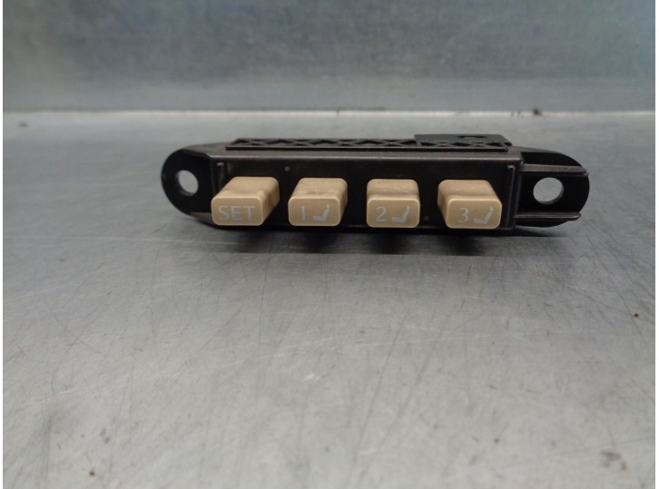 Recambio de mando asiento derecho para lexus is 200 (ds2/is2) 220d referencia OEM IAM  15A989 