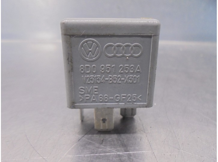 Recambio de rele para volkswagen passat berlina (3b2) 1.9 tdi referencia OEM IAM 8D0951253A 