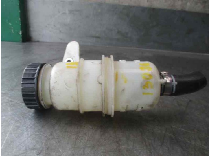 Recambio de deposito servo para peugeot 807 2.0 16v cat referencia OEM IAM 4009Q3  