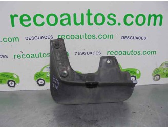 Recambio de faldon trasero para ssangyong rodius 2.0 td cat referencia OEM IAM 7977021600  