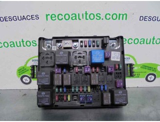 Recambio de caja reles / fusibles para ssangyong rodius 2.0 td cat referencia OEM IAM 2696021001 A150ED0 