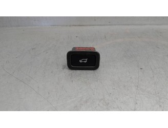 Replacement switch for Land Rover Range Rover Velar 2.0 diesel OEM IAM reference CPLA10E998AA 
