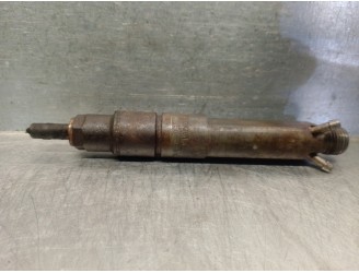 Injector replacement part for Volkswagen Passat Sedan (3B2) 1.9 TDI OEM IAM reference 028130201G 2FHKBEL58P144 BOSCH