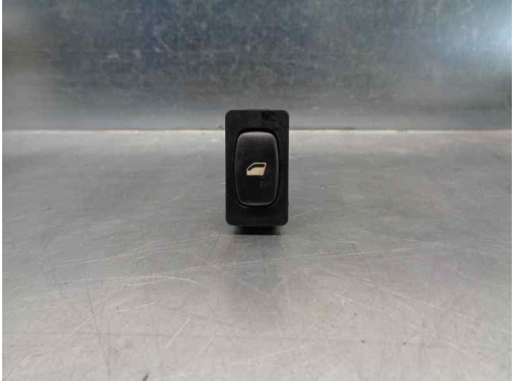 Recambio de mando elevalunas trasero derecho para peugeot 807 2.0 16v cat referencia OEM IAM 14996420XT 