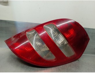 Recambio de piloto trasero derecho para mercedes-benz clase a (w169) 2.0 cdi cat referencia OEM IAM A1698200464R DE ALETA 5 PUER