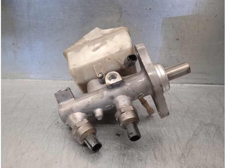 Recambio de bomba freno para volvo xc90 2.4 diesel cat referencia OEM IAM 8683272 