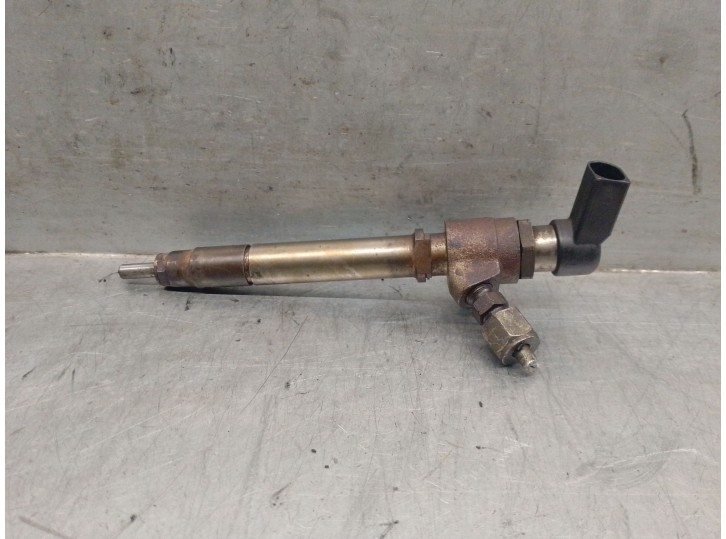 Recambio de inyector para citroën c6 (td_) 2.7 hdi referencia OEM IAM 5U3Q9K546AA SIEMENS