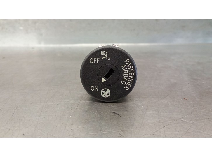 Recambio de interruptor para bmw x3 (f25) xdrive 20 d referencia OEM IAM 9326501 61319483731 