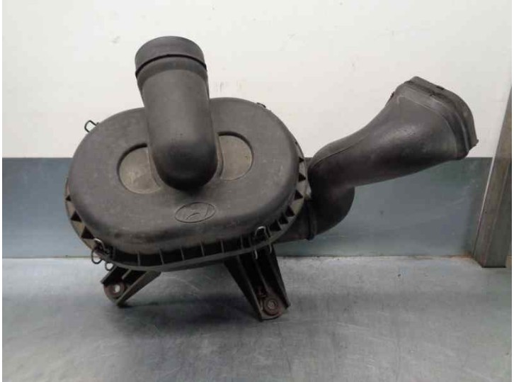 Replacement air filter housing for Hyundai H 1 2.5 diesel OEM IAM reference 281104A620 