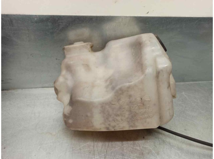 Recambio de deposito limpia para renault megane ii coupe/cabrio 1.6 16v referencia OEM IAM 8200104706  