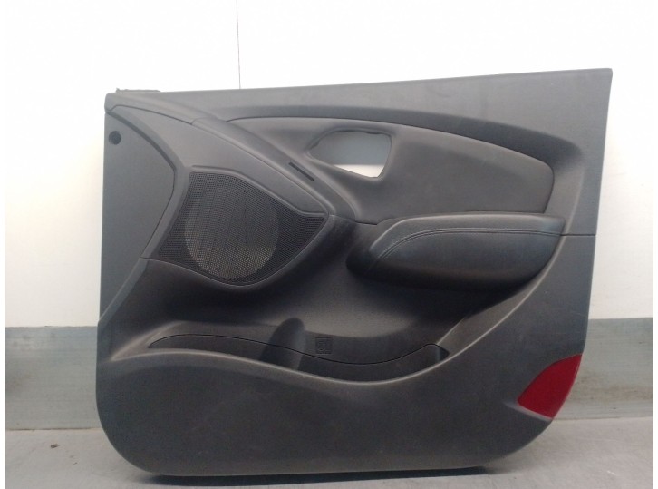 Recambio de guarnecido puerta delantera derecha para hyundai ix35 (lm, el, elh) 1.6 referencia OEM IAM 823082Y0139P 823082Y0139P