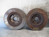 Replacement front brake disc for Ford Fiesta saloon (DX) 1.8 TDDi turbodiesel CAT OEM IAM reference 1524589 