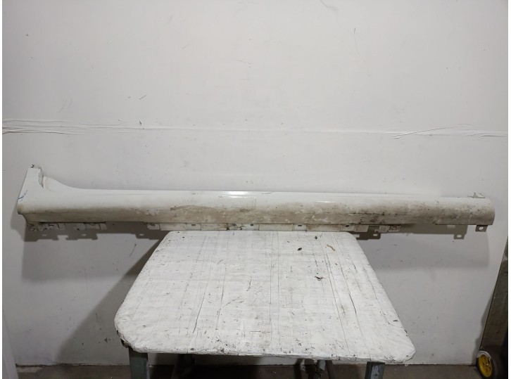 Recambio de faldon lateral para bmw x3 (f25) xdrive 20 d referencia OEM IAM 51778052076 51778052076 