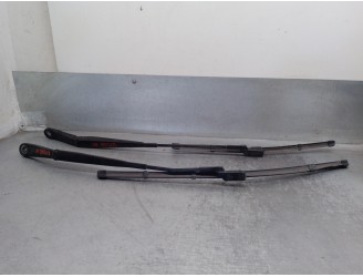 Recambio de brazo limpia delantero derecho para land rover range rover velar 2.0 diesel cat referencia OEM IAM 378HK8317527BA DE
