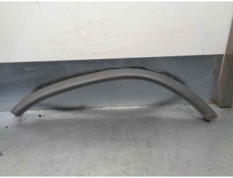 Recambio de aletin delantero izquierdo para nissan terrano/terrano.ii (r20) 2.7 turbodiesel referencia OEM IAM 638137F000 