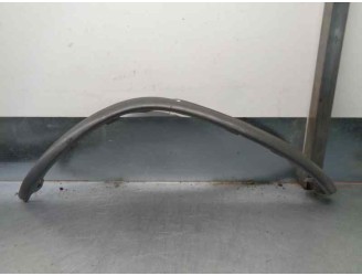 Recambio de aletin trasero izquierdo para nissan terrano/terrano.ii (r20) 2.7 turbodiesel referencia OEM IAM 938290F000  