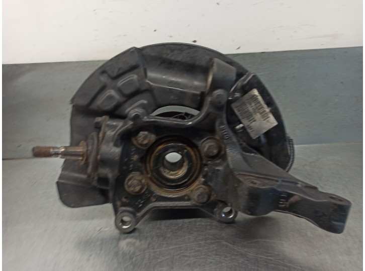 Recambio de mangueta delantera izquierda para volvo xc90 2.5 20v turbo cat referencia OEM IAM 08630770 