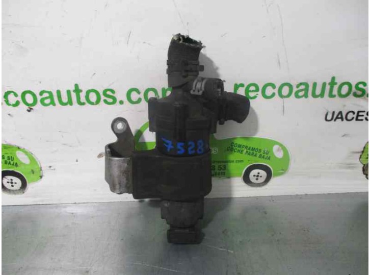 Recambio de bomba agua para mercedes-benz clase e (w210) berlina 3.2 v6 18v cat referencia OEM IAM A21033004140 0392020029 BOSC