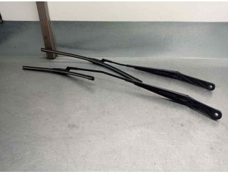 Recambio de brazo limpia delantero derecho para volkswagen polo (6c1) 1.4 tdi referencia OEM IAM   