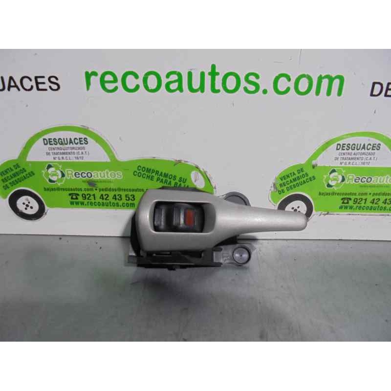 Recambio de maneta interior delantera derecha para toyota auris 1.3 16v cat referencia OEM IAM   