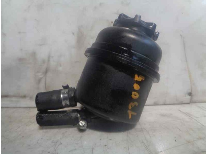 Recambio de deposito servo para nissan terrano/terrano.ii (r20) 2.7 turbodiesel referencia OEM IAM 3403283 ZF