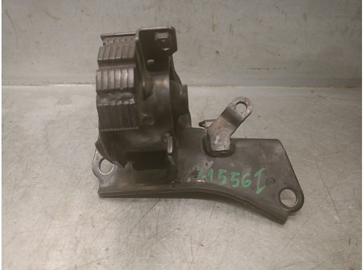 Replacement left engine mount for Toyota Avensis Sedan (_T25_) 2.2 D-4D (ADT251_) OEM IAM reference 123720R010 123720R01