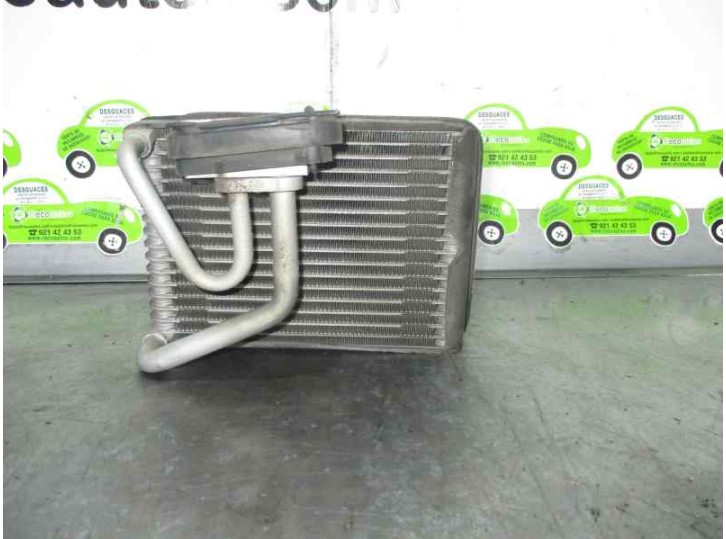 Recambio de evaporador aire acondicionado para ssangyong rodius 2.0 td cat referencia OEM IAM 615005A100  