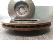 Replacement front brake disc for Ford Mondeo III (B5Y) 2.0 TDCi OEM IAM reference 1681578 