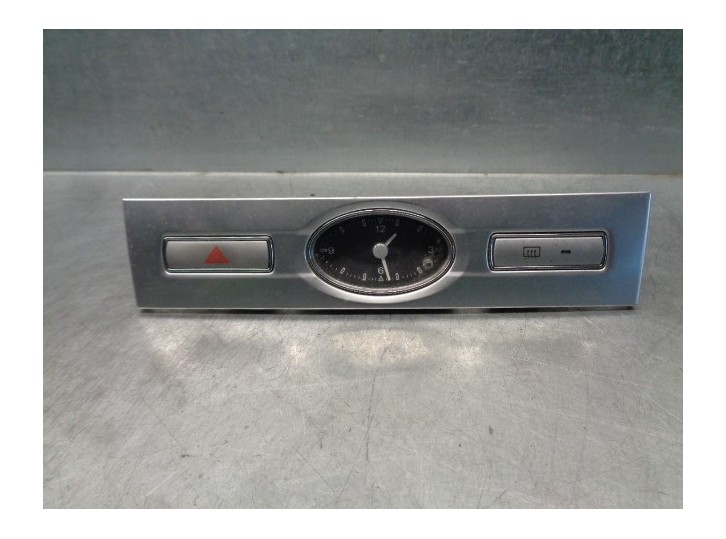 Replacement hazard warning switch for Ford Mondeo III (B5Y) 2.0 TDCi OEM IAM reference 2S7T13A350BA 