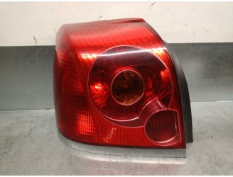 Recambio de piloto trasero izquierdo para toyota avensis sedán (_t25_) 2.2 d-4d (adt251_) referencia OEM IAM 8156105130 81561051