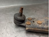 Recambio de brazo suspension inferior delantero derecho para daewoo nexia 1.5 cat referencia OEM IAM   