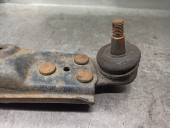 Recambio de brazo suspension inferior delantero izquierdo para daewoo nexia 1.5 cat referencia OEM IAM 