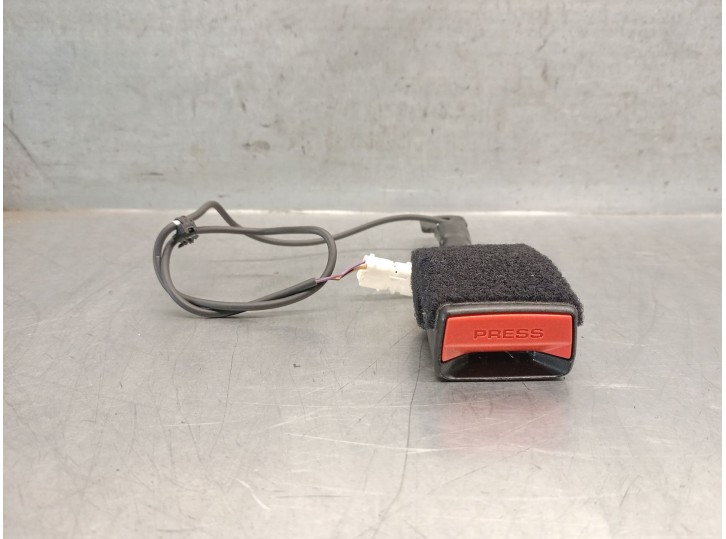 Replacement front left seatbelt buckle for Mini Mini Countryman (F60) Cooper OEM IAM reference 7313299 72117313299 