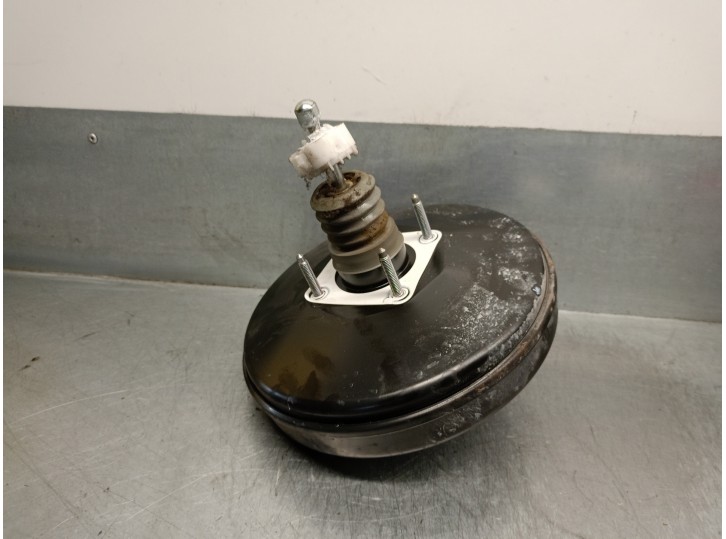 Recambio de servofreno para fiat doblo 1.3 16v jtd cat referencia OEM IAM 51811424 0204054307 BOSCH